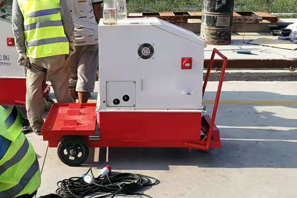 智能張拉設(shè)備廠家談橋梁伸縮縫的安裝，行車安它說了算？！